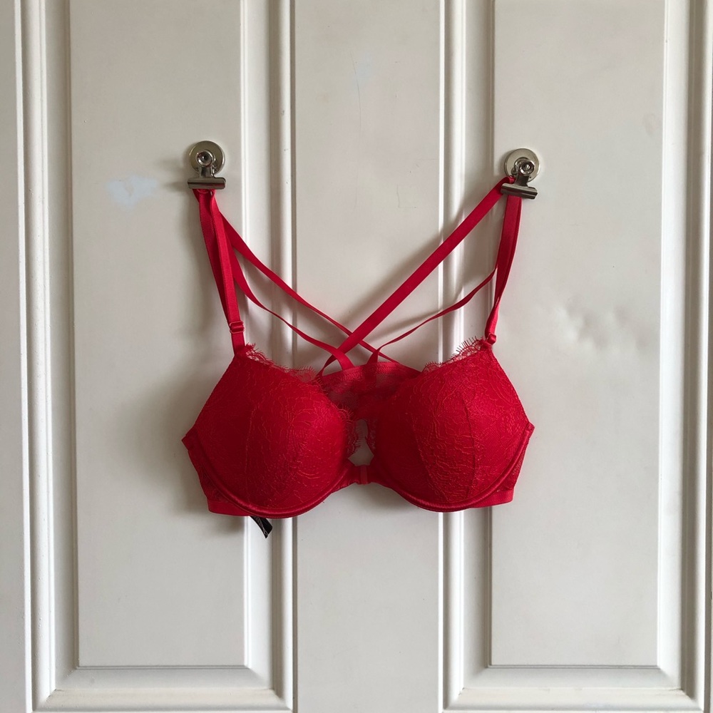 Victoria’s Secret front clasped bra
